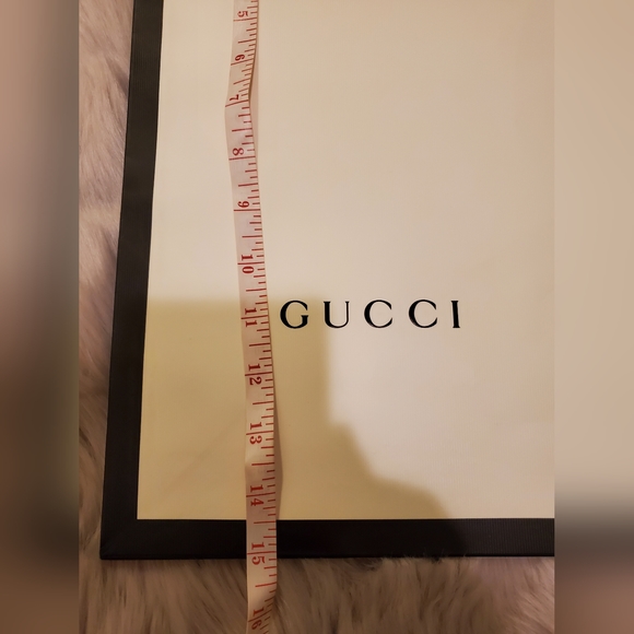 Authentic Gucci shopping bag - Picture 5 of 5
